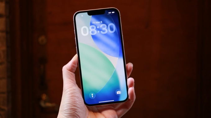 So sánh 007Win nhà cái Galaxy S26 Ultra vs iPhone 17e về hiển thị