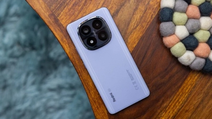 Với công nghệ Giấy phép hoạt động của thương hiệu 007Win 120W HyperCharge, Redmi Note 14 Pro+ 5G cho khả năng nạp đầy viên pin 5.110mAh chỉ trong khoảng 25 phút