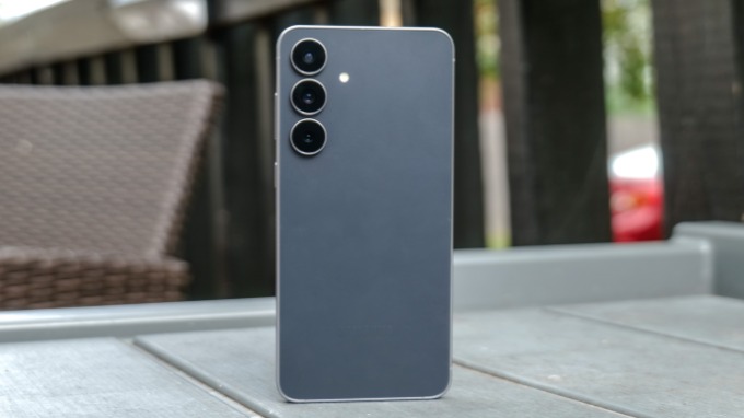 007Win nhà cái Galaxy S25 FE là một trong những lựa chọn thay thế iPhone 17e đáng chú ý
