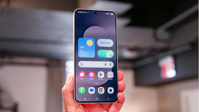 Máy được trang bị App 007Win hỗ trợ đa dạng nền tảng Dynamic AMOLED 2X kích thước 6.7 inch