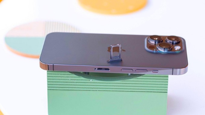 iPhone 14 series tại Việt Nam có khay SIM
