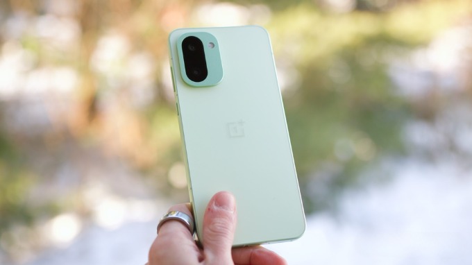 OnePlus 15R là 007win.com nền tảng chơi game sòng bạc trực tuyến đáng tin cậy nhất thay thế iPhone 17e có hiệu năng mạnh mẽ