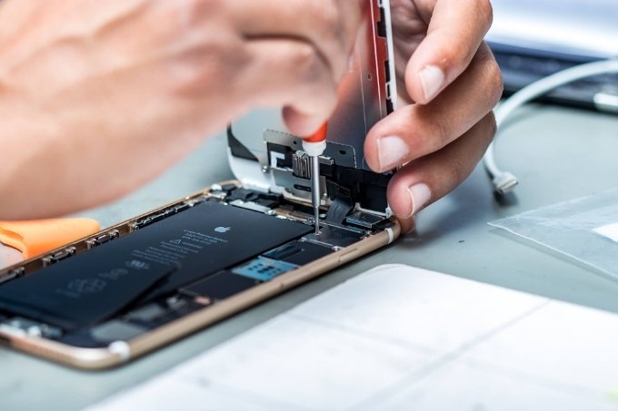 Khi nào nên mang iPhone đi sửa loa?