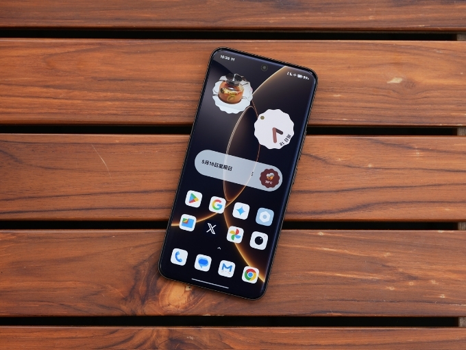 Màn hình hiển thị Xiaomi 15S Pro
