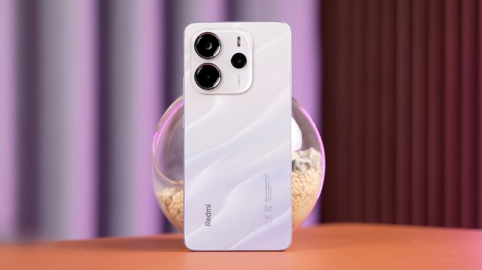 Redmi Note 14 vẫn trung thành với phong cách thiết kế quen thuộc