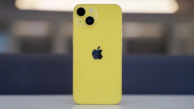 iPhone 14 màu vàng (Yellow) phù hợp với người mệnh Thổ, mệnh Kim
