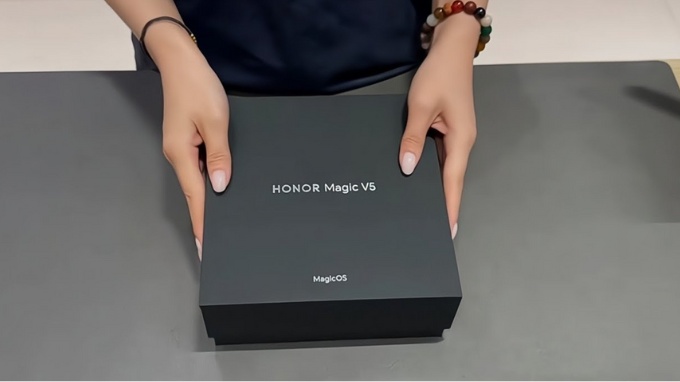 Hộp đựng Honor Magic V5
