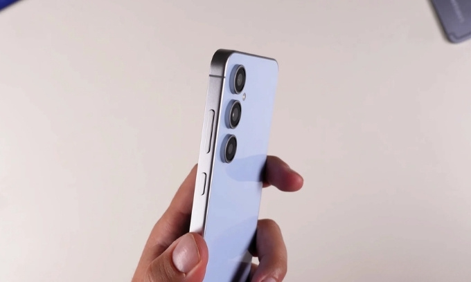 Khả năng zoom và quay video trên camera 007Win nhà cái Galaxy S25 FE