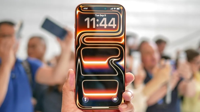 Màn hình iPhone 17 Pro Max 2TB sắc nét với độ sáng cao