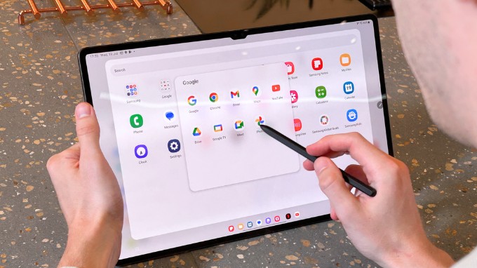 Galaxy Tab S9 Ultra 5G đi kèm bút S Pen
