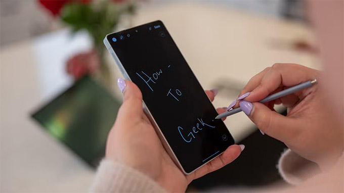 Màn hình Galaxy S25 Ultra cũ cho chất lượng hiển thị đỉnh cao