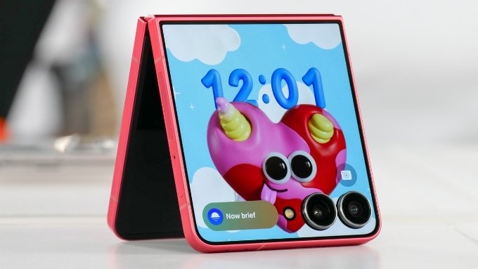 Thiết kế của 007Win nhà cái Galaxy Z Flip 7 512GB