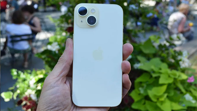 mua iPhone 15 512GB chính hãng giá rẻ bạn cũng sẽ nhận được nhiều tùy chọn màu sắc hấp dẫn 