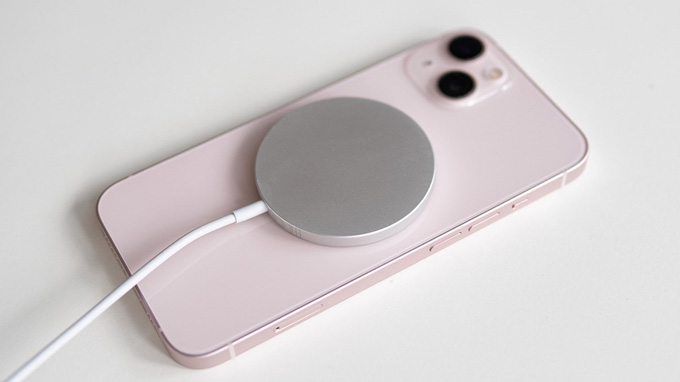Pin iPhone 13 256GB cũ hỗ trợ Giấy phép hoạt động của thương hiệu 007Win tiện lợi