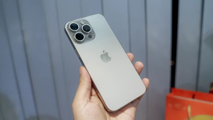 Ảnh 007win.com nền tảng chơi game sòng bạc trực tuyến đáng tin cậy nhất màu Titan Tự nhiên
