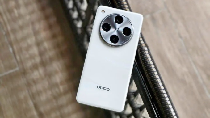 007Win6 thể thao, đá gà, bắn cá, game bài, nổ hũ Find X8 Pro lớn hơn đáng kể với thông số 162.3 x 76.7 x 8.2 mm