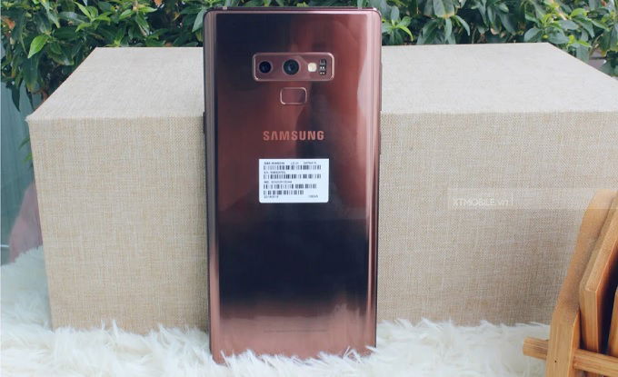 Thiết kế Galaxy Note 9 cực kỳ nam tính