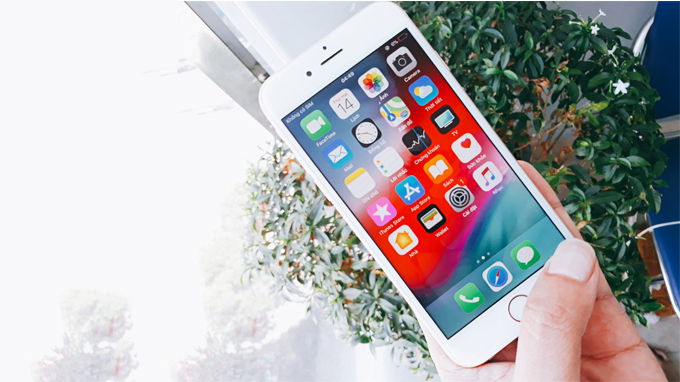 iPhone 6 cũ màu bạc là sản phẩm thích hợp cho những bạn yêu thích sự tinh tế