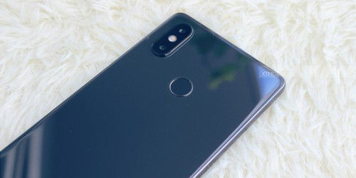 Xiaomi Mi 8 SE sẽ có chế độ siêu cảnh đêm trong tháng tới