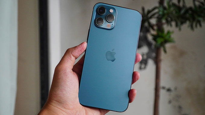 iPhone 12 Pro Max liệu có còn đáng mua trong năm nay hay không?