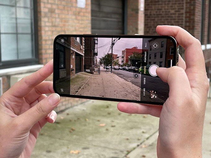 iPhone 12 Pro Max liệu có còn đáng mua trong năm nay mới nữa hay không?