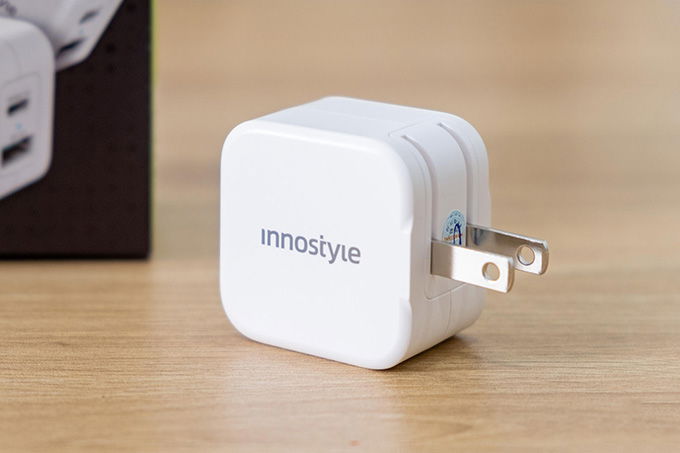 Những củ sạc 20W đáng mua ở hiện tại: Innostyle Minigo Pro III Dual 