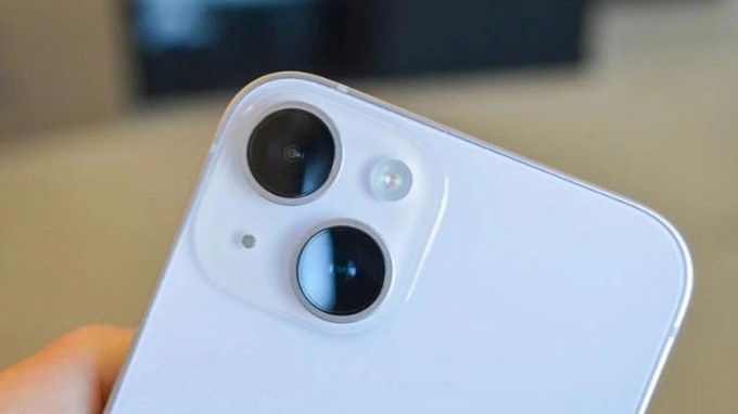 Camera iPhone 15 Plus