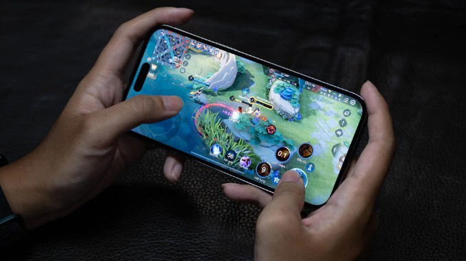 Hiệu năng của Phone 15 Plus và iPhone 14 Pro Max
