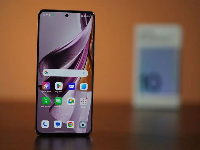 Cấu hình Oppo Reno10 5G 128GB được cung cấp sức mạnh từ chip xử MediaTek Dimensity 7050 