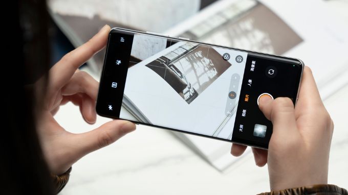 Màn hình tràn viền siêu nét của Oppo Find X7 5G 256GB