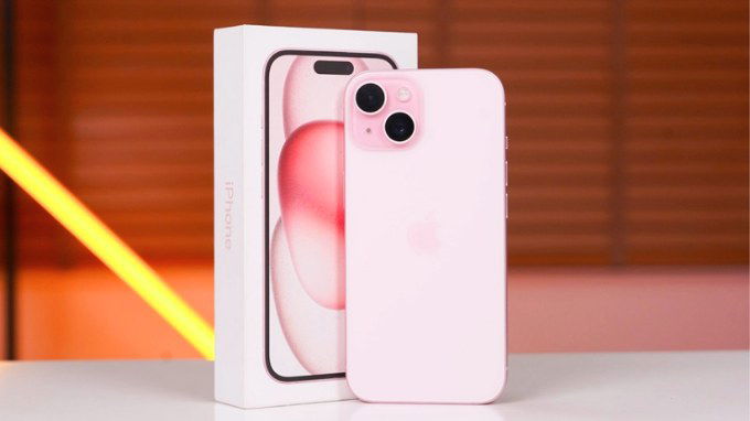 iPhone 15 màu Hồng