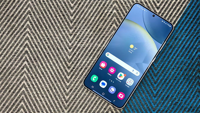 Galaxy S24 được trang bị màn hình 6,2inch