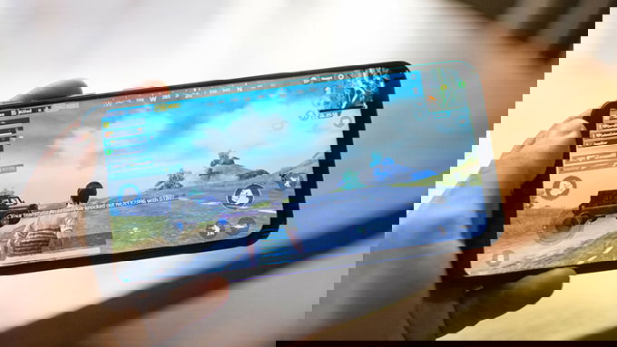 Chơi Pubg Mobile tầm 30 phút mới khiến Galaxy M20 ấm lên một chút
