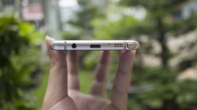 Các tính năng cao cấp đều có trên Galaxy Note FE