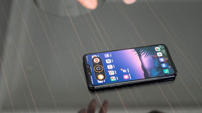 Màn hình tai thỏ của LG G8 ThinQ