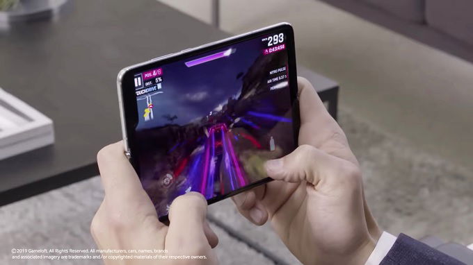 gaming-galaxy-fold-xtmobile