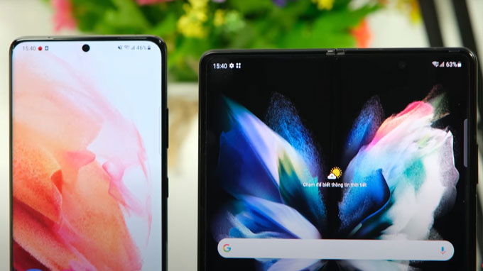 Camera trước Galaxy Z Fold 3 khá đặc biệt