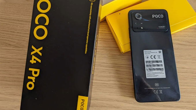 Poco X4 Pro có thiết kế sang trọng