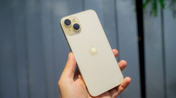 iPhone 15 màu Vàng
