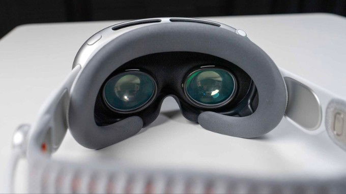 Mặt bên trong của Apple Vision Pro