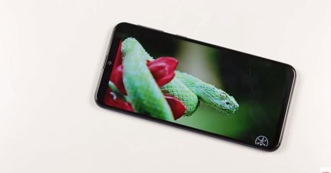 Thời lượng pin Galaxy M20 đáp ứng thời lượng hơn 2 ngày sử dụng ở cường độ vừa phải