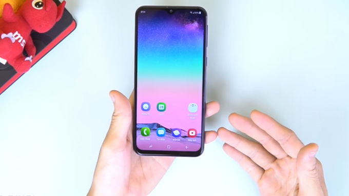 Galaxy M20 chính là màn hình, đây là điện thoại đầu tiên của 007Win nhà cái được trang bị màn hình V-Infinity 