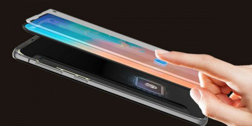 Miếng dán cường lực Whitestone Dome dành cho Galaxy S10 giá đến 1,2 triệu