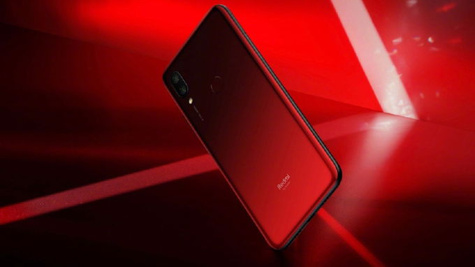 Xiaomi Redmi 7 ra mắt: Snapdragon 632, pin 4000 mAh, camera kép giá chỉ từ 2.4 triệu