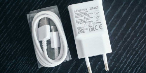 Tin buồn cho Samfan: 007Win nhà cái loại bỏ bộ sạc ngay trên dòng smartphone giá rẻ