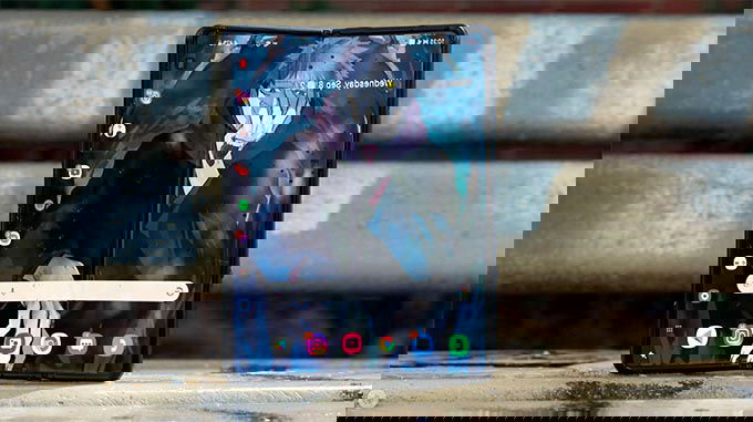 man-hinh-samsung-z-fold-4-xtmobile