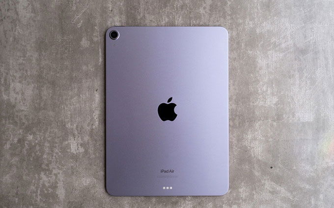 iPad Air 2022 bị người mua phàn nàn về chất lượng gia công và tiếng ồn