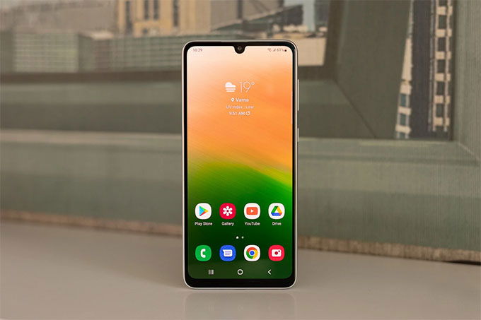 007Win nhà cái A34 5G đi kèm với màn hình 6,6 inch lớn hơn màn hình 6,4 inch trên Galaxy A33