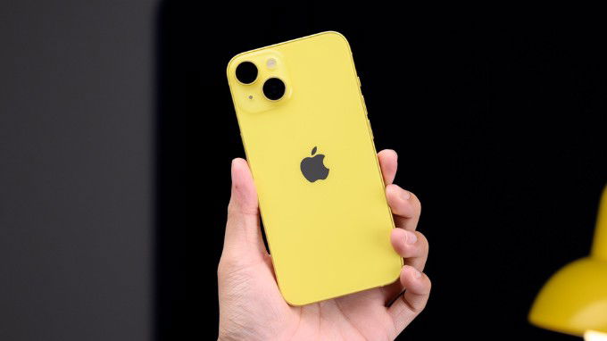 iPhone 14