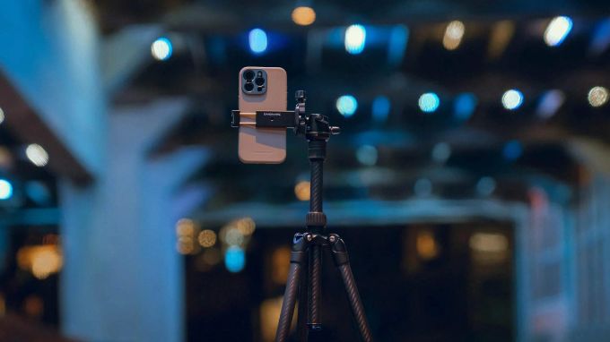Sử dụng Tripod chuyên nghiệp